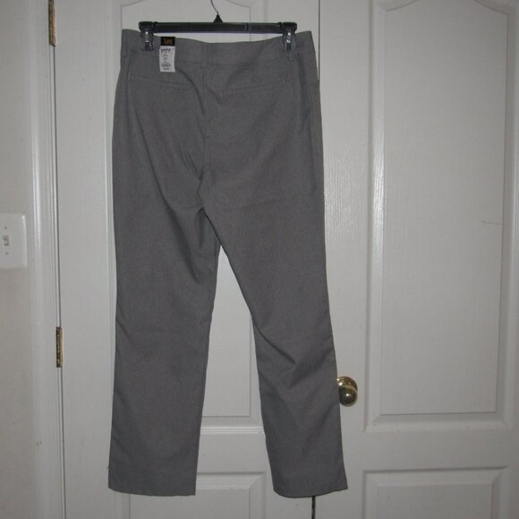 NWT LEE Mid Rise Straight Leg Wrinkle Free Gray Career Pants Size 14 Medium - Picture 3 of 8